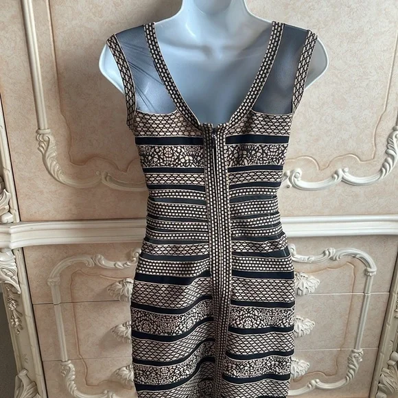 Dress 🤎🤍🩶 - Picture 6 of 8